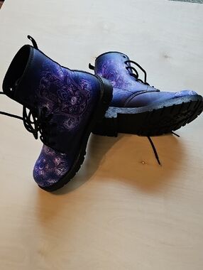 Mandala Style Purple Patterned Women's Lace-Up Combat Boots